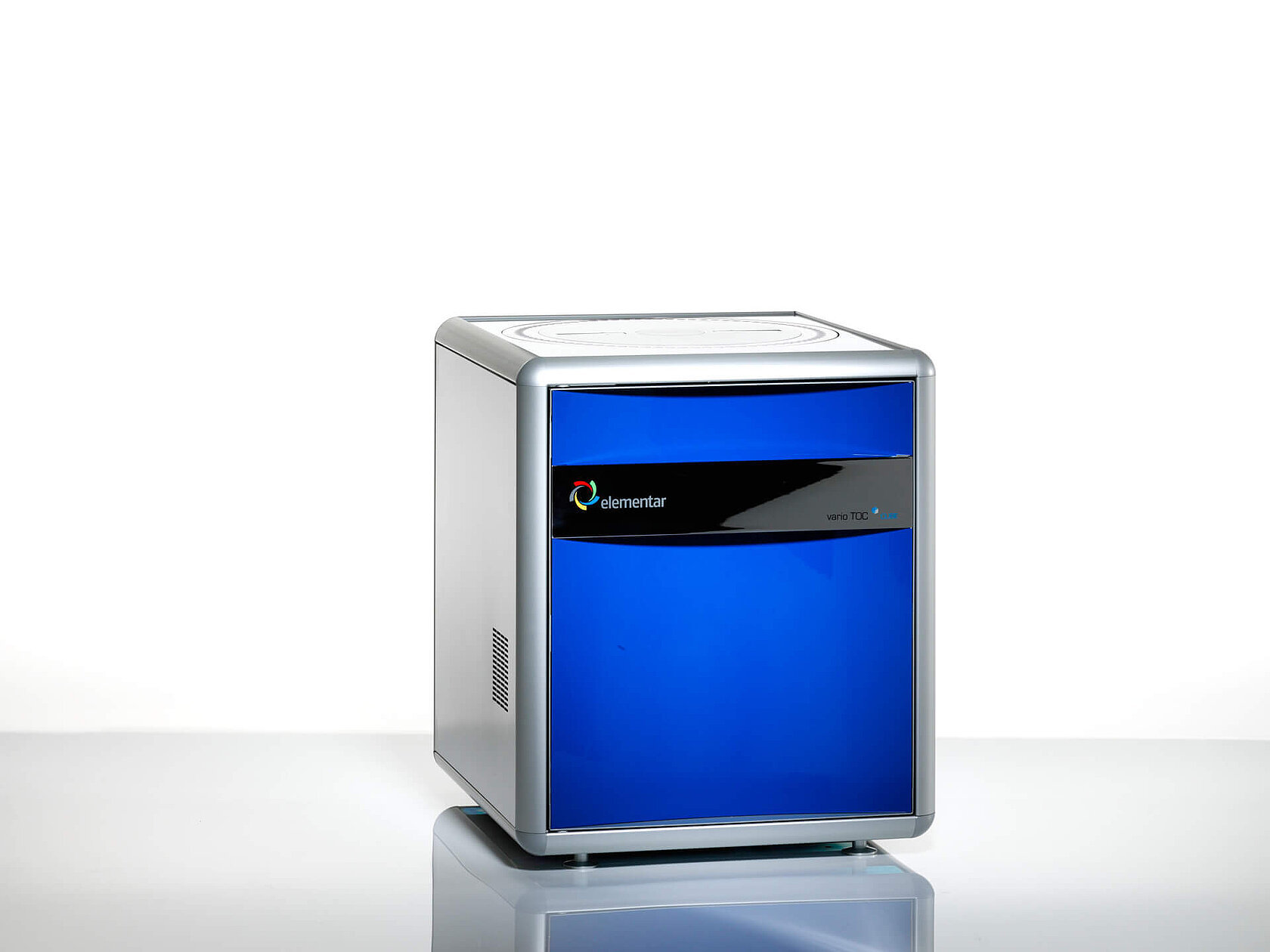 vario TOC cube with autosampler for solid samples