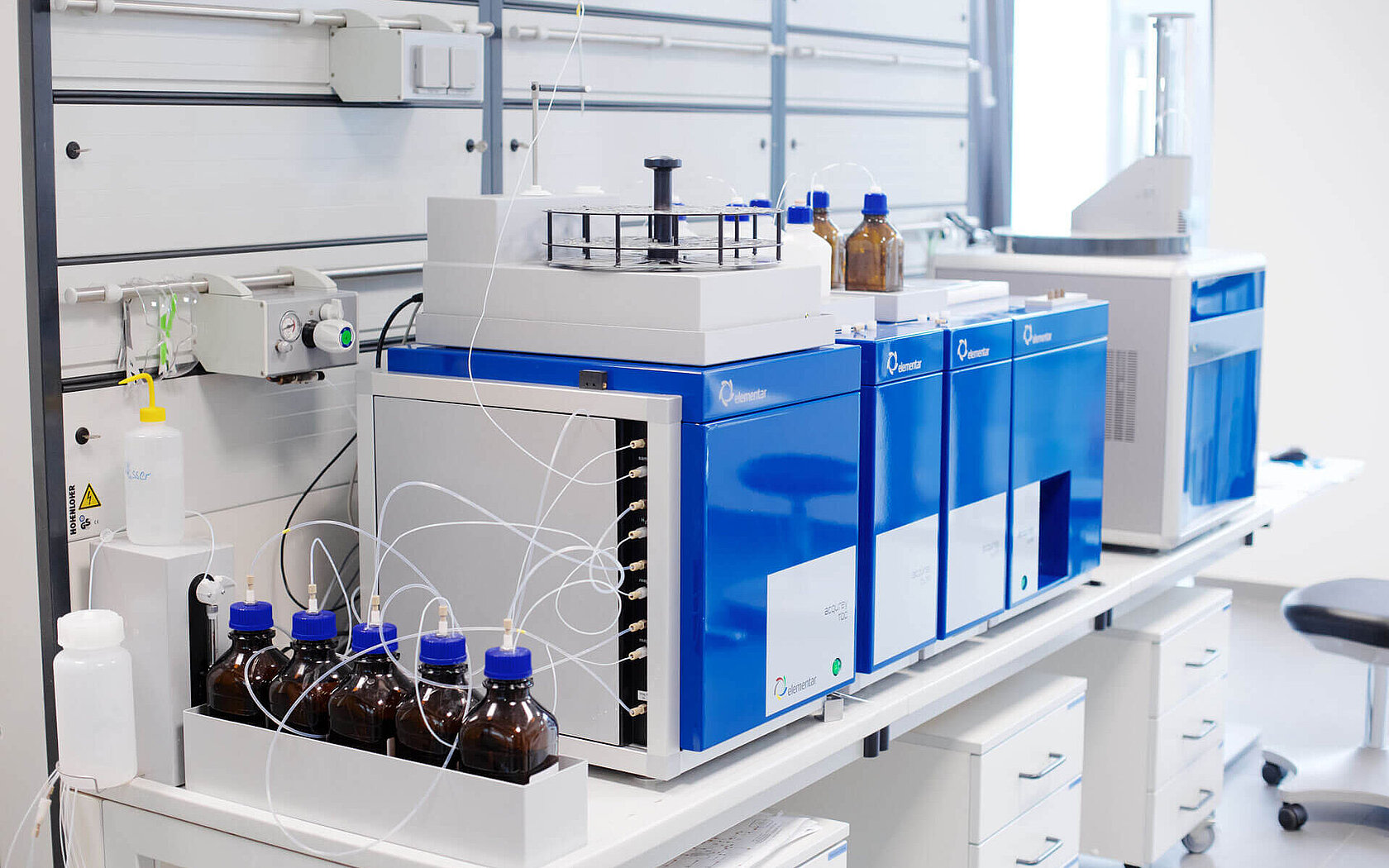 acquray in the laboratory