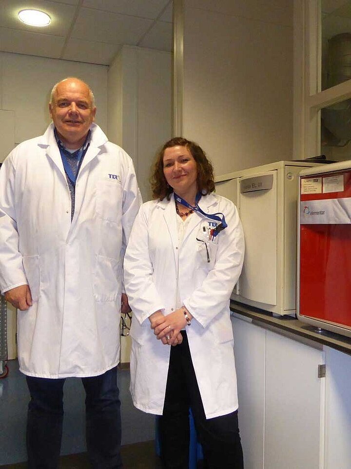 Harm Janssens and Joanna Frank with their vario EL and vario EL cube