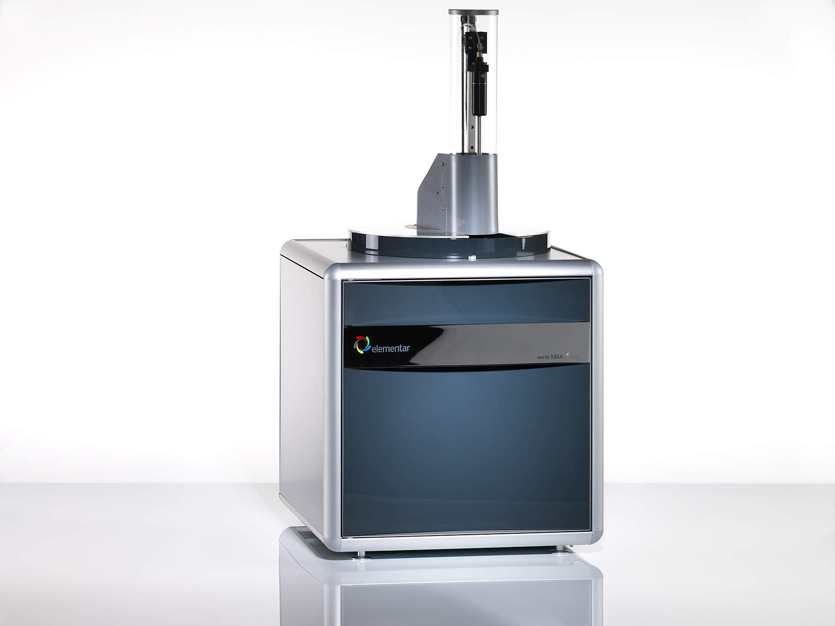 Organic elemental analyzer vario MAX cube