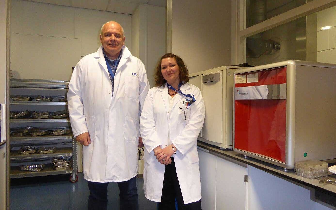 Harm Janssens and Joanna Frank with their vario EL and vario EL cube